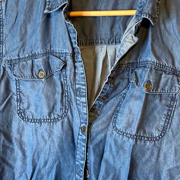 ‘FOREVER 21’ LONG SLEEVE DENIM TOP!!! - Picture 7 of 7